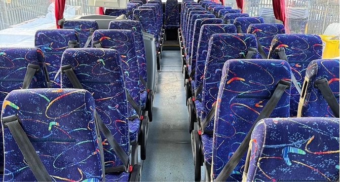 Standard 48–53 seater coach